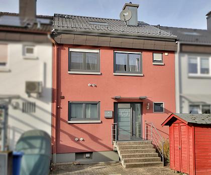 Perfekt für Familien: modernes Reihenhaus mit Garten und tollem Raumkonzept