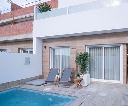 Schöne Villa mit Pool