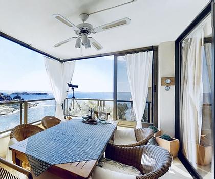 Luxus in 1. Meereslinie und direkten Zugang zur Bucht! Schönes Penthouse mit Meerblick in Calvia auf Mallorca