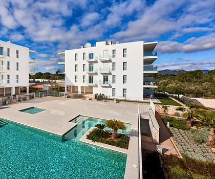 Wunderschöne Wohnungen mit Gemeinschaftspool und Kfz-Stellplatz nur 300 m vom Jachthafen