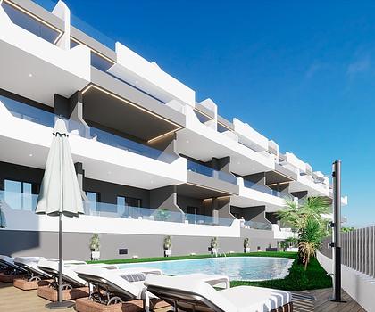 Appartements mit 4 Schlafzimmern, 2 Bädern, Einbauküchen mit Elektrogeräten und Gemeinschaftspool