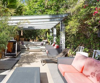 Mallorca, großzügiges Apartment mit Gemeinschaftspool und Garten zu verkaufen