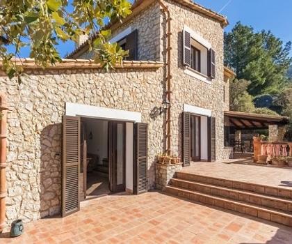 Mallorca klassische Finca mit Meerblick und absoluter Ruhe in den Bergen von Estellencs