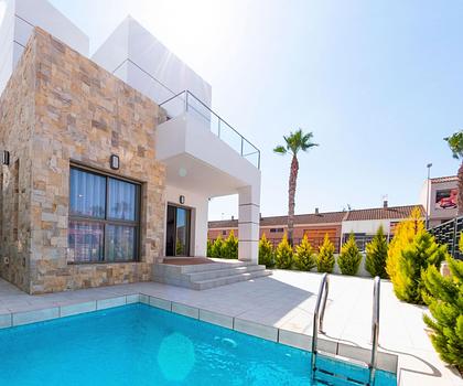 Wunderschöne Key Read und möbelierte Villa