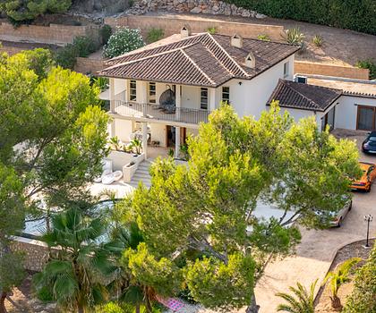 Neuwertige, exclusive Villa in bester Gegend Mallorcas