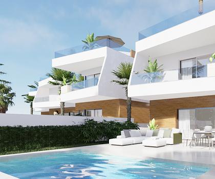 Schöne Villa am Golfplatz mit Keller und Meerblick