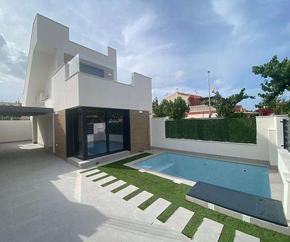 Ihre Luxusresidenz mit Pool direkt am Meer