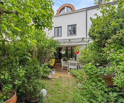 Stadthaus in ruhiger Spielstraße