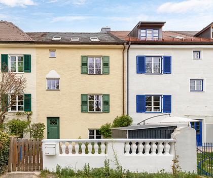 Charmantes Jugendstil-Stadthaus mit 6 Zimmern in märchenhafter Villenlage (befristet bis August 2026)