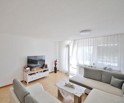 Helle und barrierefreie Drei-Zimmer-Wohnung mit Balkon und Fernblick in Schwieberdingen