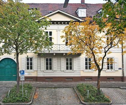 Palais Munck - Repräsentative Kapitalanlage mit 9 Einheiten in der Karlsruher Weststadt
