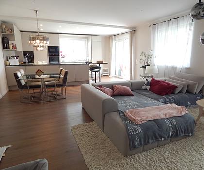 Möblierte, moderne 2-Zimmer-Wohnung mit Terrasse, Whirlpool und Garten in ruhiger Lage zu vermieten