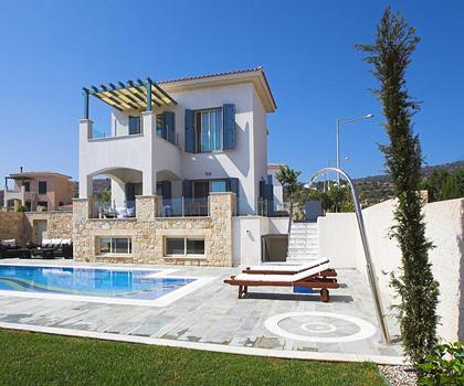 Villa Amorosa mit Pool - Strandlage