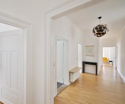 Exquisite Jugendstil-Maisonette mit historischem Charme, Tageslichtbad mitten in Baden-Baden