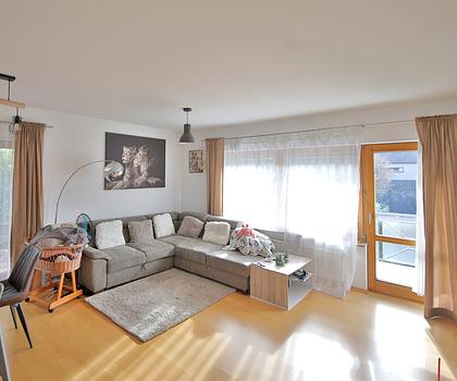 Attraktive 2-Zimmer-Wohnung mit sonnigem Balkon und Terrasse in Ispringen!