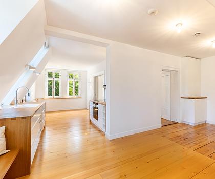 Historisches Juwel am Schlosskanal: Bezauberndes 2-Zimmer-Hideaway mit Traumblicken