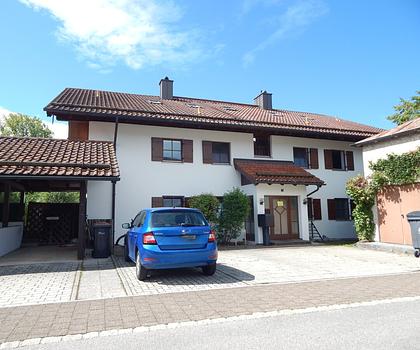 Vermietete 1-Zimmer-Dachgeschosswohnung in Freilassing/Hofham - inkl. TG Stellplatz