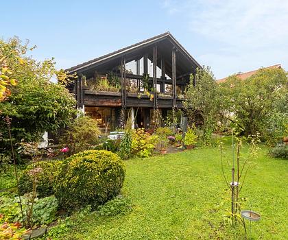 Gepflegtes EFH mit großem Garten und Pool / RVM bis 5 Jahre