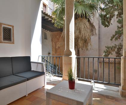 ***Historisches Apartment mit Terasse und tollen alten Stilmitteln, Altstadt Palma***