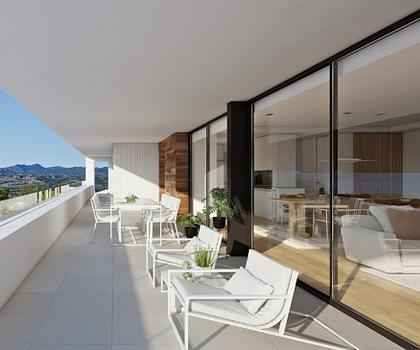 Luxusvilla mit 3 Schlafzimmern, 2 Bädern, 2 Gäste-WC, Untergeschoss, Klimaanlage, Fußbodenheizung, Privatpool und Meerblick