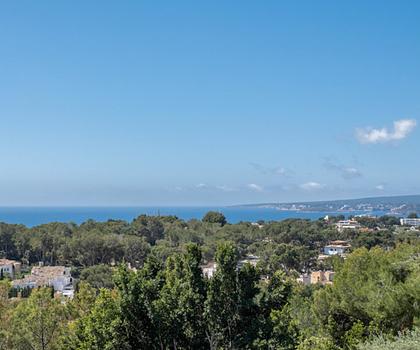 Villa in Bendinat mit Pool und beeindruckendem Blick auf die Bucht von Palma zu verkaufen