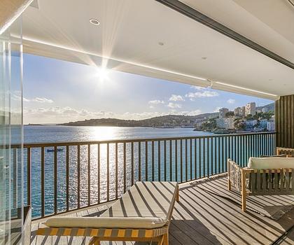 Mallorca Luxusapartment in erster Meereslinie, 5 Minuten von Palmas Zentrum zu verkaufen