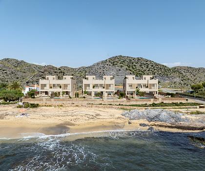 Luxuriöse Strandvilla in erste Strandlinie