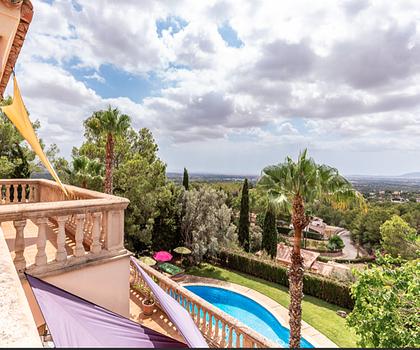 Mallorca herrliche Villa auf dem Hügel bei Bunyola mit Meerblick zu verkaufen