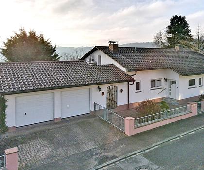 Gepflegtes Einfamilienhaus mit viel Platz in attraktiver Lage