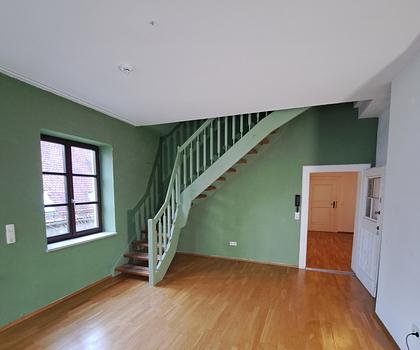 Haus im Haus! Große, denkmalgeschützte Altbauwohnung zum Selbstgestalten in der Augsburger Altstadt