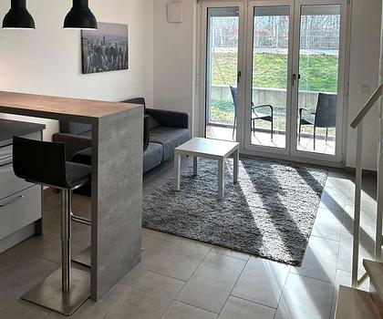 Sofort beziehbar: Möbliertes 1,5-Zimmer-Galerieapartment