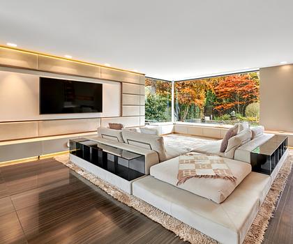 Maximale Flexibilität auf über 430 m²: Luxuriöse Villa mit Lift, Heimkino und Spa-Oase