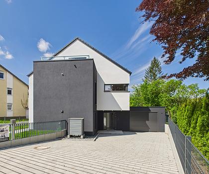 MODERNES STADTHAUS mit 5 Schlafzimmern und 230 qm Wohn-/Nutzfläche