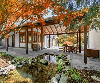 Geräumiges Familiendomizil mit Einliegerwohnung nahe Biotech-Campus und Haderner Forst