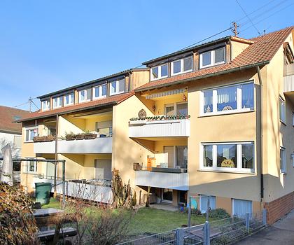 Flexible, zusammengelegte Wohnung mit zwei Eingängen, Balkon & Garten