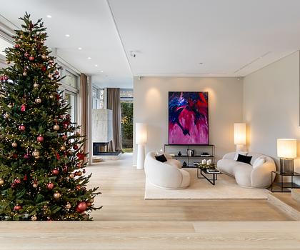 Spektakuläre Villa mit parkartigem Südgarten, Lift, Indoor-Pool und Tiefgarage