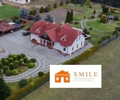 Luxuriöses Wohnen mit Einliegerwohnung und Pool - Ihre Wohlfühloase nahe der deutschen Grenze!