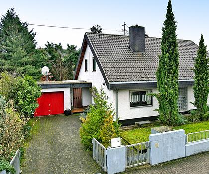 Mehrgenerationenhaus, großzügiger Garten, ruhige aber verkehrsgünstige Lage, vielfältig nutzbar