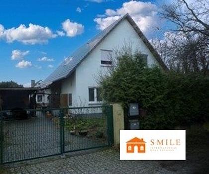 Renovierungsbedürftiges Einfamilienhaus