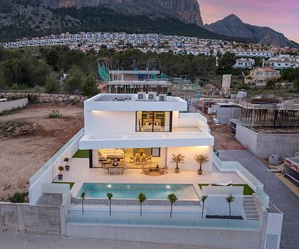 Wunderschöne private Luxusvilla mit Meerblick