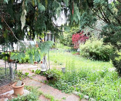 einzeln erwerbbar - 2 Grundstücke - eine östliche und westliche DHH / Unterhaching mit Bebauungsplan