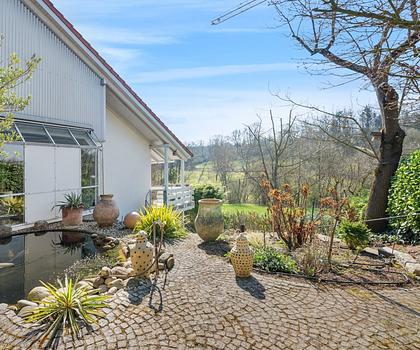 Ansprechendes Split-Level-EFH mit ELW auf Nießbrauchbasis