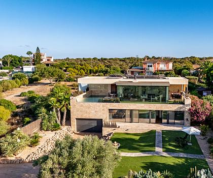 Aussergewöhnliche Villa mit Meer-und Bergblick in der Bucht von Palma