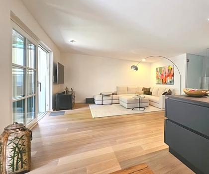 *** Stilvolle 5-Zimmer-Maisonettewohnung in Harlaching am Isarhochufer ***