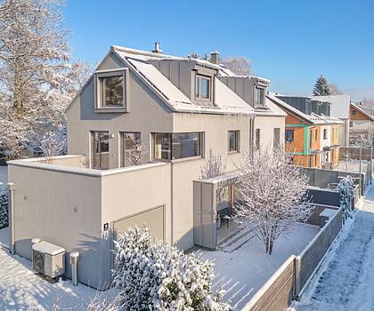 Hochwertiges Design-Domizil mit luxuriöser Ausstattung, Wärmepumpe und PV von 2021