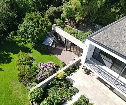 Stilvolle Bauhaus-Villa am Waldrand - Großzügiges Wohnen in idyllischer Lage und dennoch stadtnah!