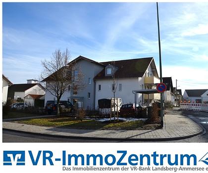 Attraktive 3-Zimmer Dachgeschosswohnung mit Sichtdachtstuhl und Aufzug