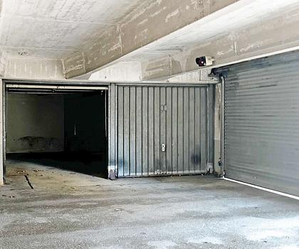 Gut gelegener Tiefgaragenstellplatz in Solln