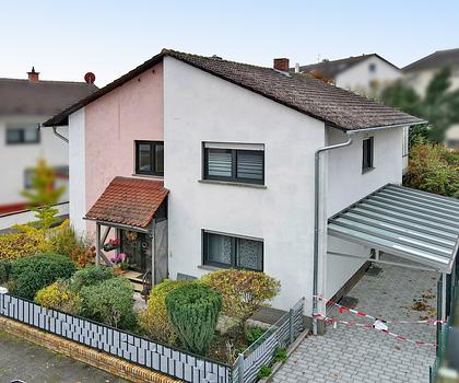 Hier steckt Leben drin! Charmantes Zweifamilienhaus mit Charakter und Potenzial in Lampertheim