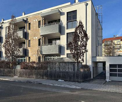 Exklusive Gartenwohnung mit fünf großzügigen Zimmern in München - Pasing